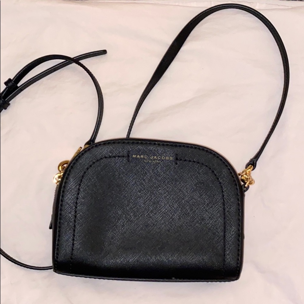 MARC JACOBS CROSS BODY